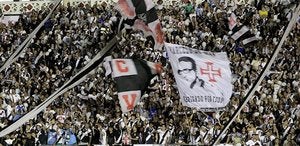 Torcida vascaína em São Januário Torcida vascaína em São Januário