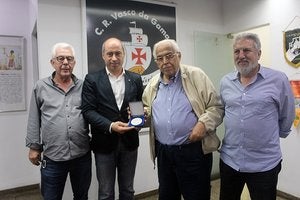Fernando Horta, Inácio Ribeiro, presidente Eurico Miranda e vice de futebol José Luis Moreira Fernando Horta, Inácio Ribeiro, presidente Eurico Miranda e vice de futebol José Luis Moreira