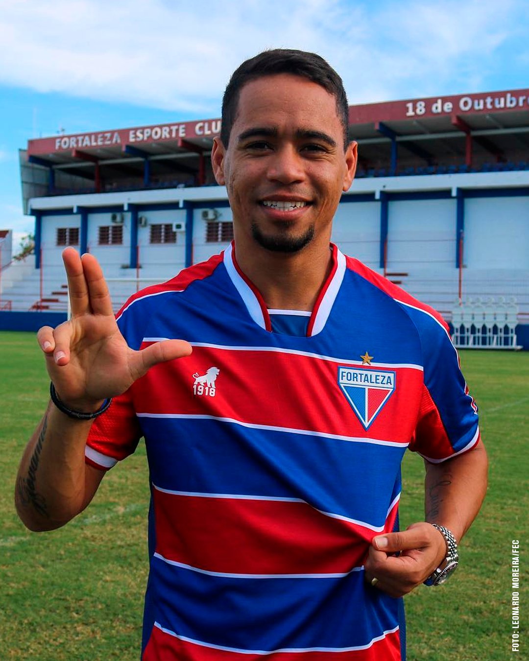 Yago Pikachu é apresentado no Fortaleza SuperVasco