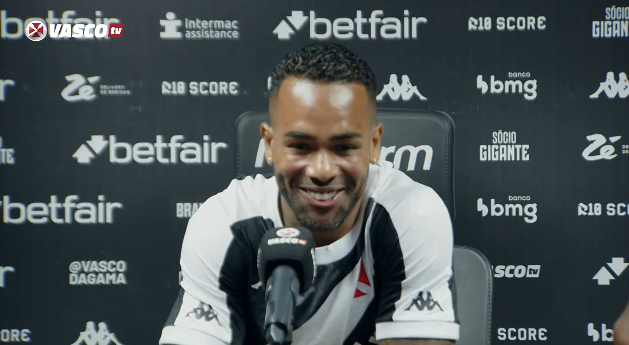 Alex Teixeira está relacionado para partida contra o Bahia SuperVasco