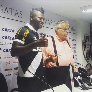 Riascos é apresentado oficialmente no Vasco | SuperVasco
