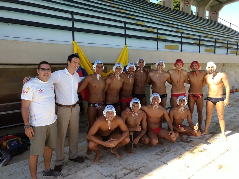 O Vice-Presidente de Desportos Aquáticos Tiago Santanna ( segundo da esquerda para direita)