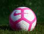 Bola 'Outubro Rosa' (Divulgação)