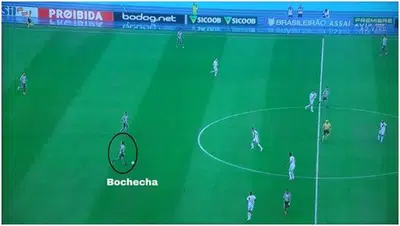 Bochecha também atuou mais na base da jogada