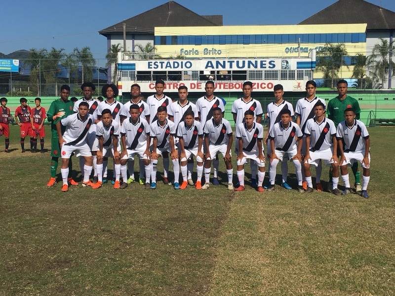 Sub-15 vence o Kashima Antlers e avança às semifinais da Copa da Amizade