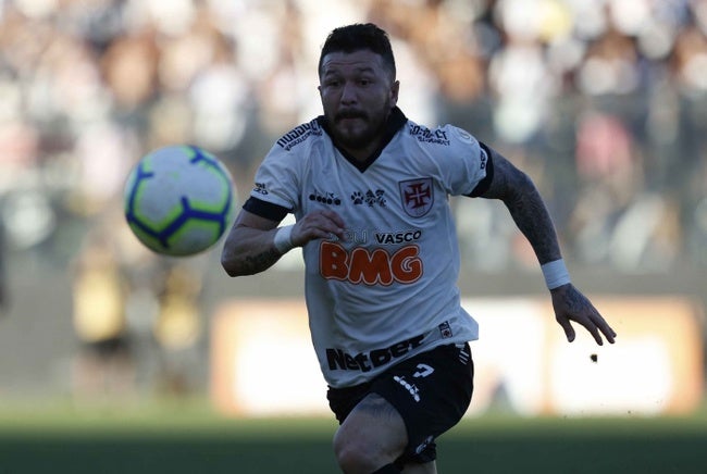 Rossi é o trunfo do Vasco na estratégia de contra-ataque contra o CSA