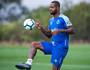 Zagueiro Dedé, em treinamento do Cruzeiro na Toca da Raposa (Bruno Haddad/Cruzeiro)