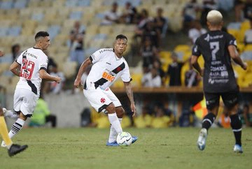 Fredy Guarin em ação contra o ABC