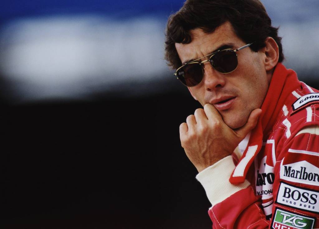 Há 26 anos, Ayrton Senna era homenageado pelas torcidas de Vasco e Flamengo