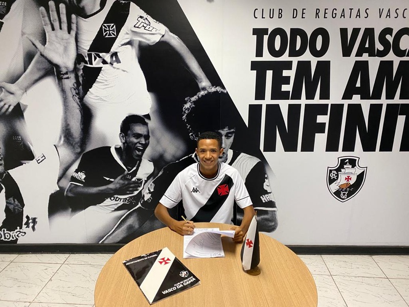 Kauã Cristian assinou contrato até agosto de 2023