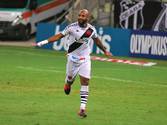 Fellipe Bastos (Xandy Rodrigues)