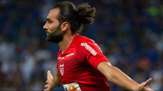 Léo Gamalho