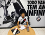 Victor Hugo Abreu assinou contrato profissional até agosto de 2021 (Divulgação/Vasco)