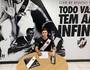 Vinícius assinou até agosto de 2023 (Foto: Divulgação/Vasco)