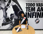Lucas Chagas assinou até 2023 (Divulgação/Vasco)