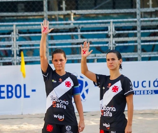 Jogadoras protestaram na partida contra o Auto Esporte-PB