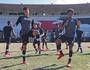 Base Sub-17 aquece em São Januário (Rafael Ribeiro/Vasco)
