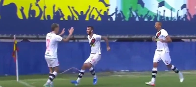 Getúlio comemora gol contra o Madureira