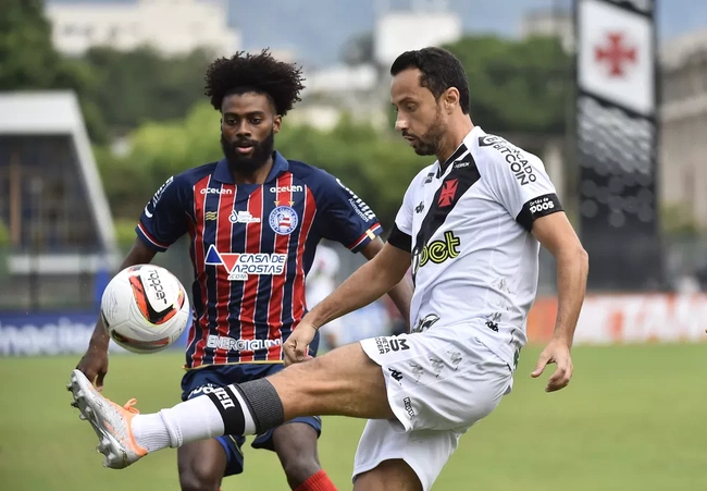 Nenê em ação contra o Bahia