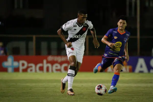 Com dois gols de Rayan, Brasil vence a primeira no Mundial Sub-17 – Vasco  da Gama