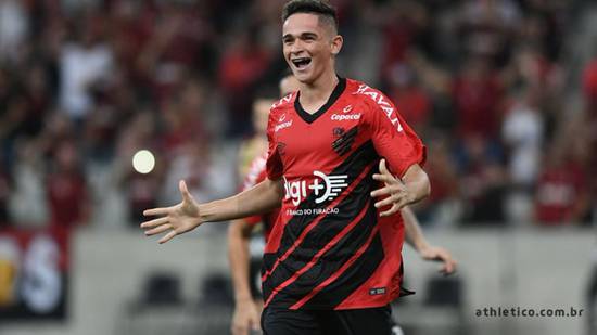 Khellven, lateral do Athletico-PR