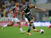 Rodrigo contra o Fluminense (Daniel Ramalho/Vasco)