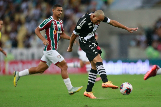 Rodrigo contra o Fluminense
