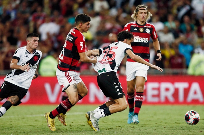 Marlon Gomes contra o Flamengo