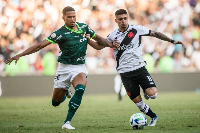 Gabriel Pec contra o Palmeiras