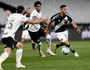 Sebastián Ferreira contra o Corinthians (Daniel Ramalho/Vasco)