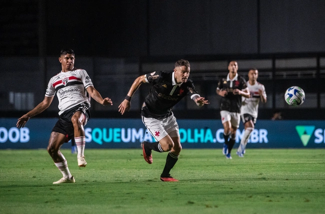 Pablo Vegetti contra o São Paulo