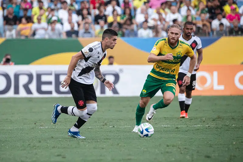 PC Oliveira analisa relato de comissão da CBF sobre gol anulado do Vasco:  Discordo totalmente, seleção sportv