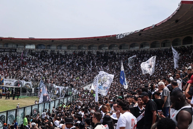 Torcida do Vasco em São Januário