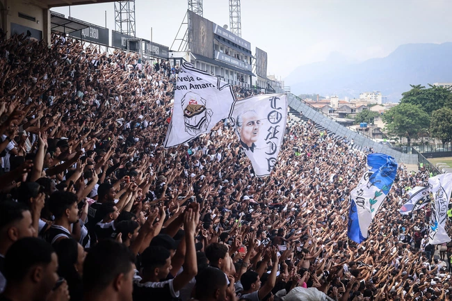 Torcida do Vasco em São Januário