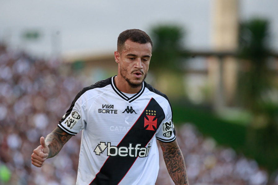 Conmebol divulga arbitragem para Lanús x Vasco