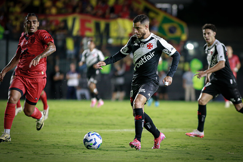 Puerto Cabello x Melgar se enfrentam no mesmo horário que Lanús x Vasco