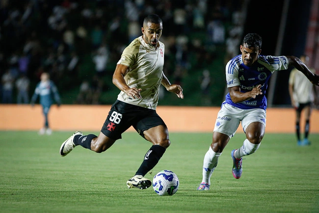 Paulo Henrique contra o Cruzeiro