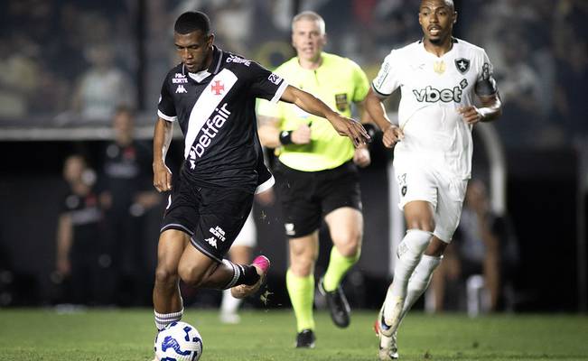 Rayan contra o Botafogo