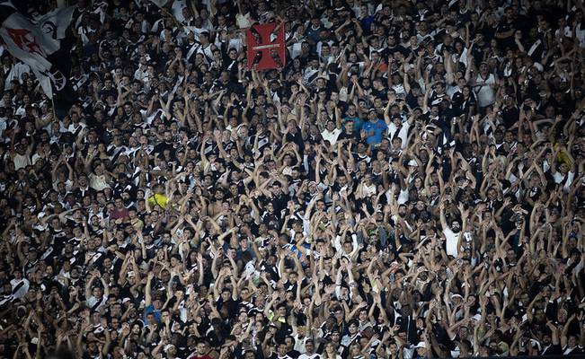 Torcida do Vasco em São Januário