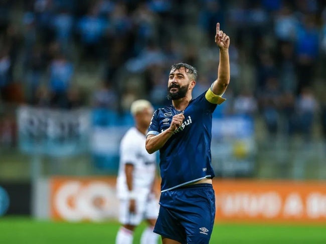 Douglas dos Santos