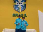 O goleiro Lucas Andrade e o meia Andrey Fernandes se apresentaram na Granja Comary. (Reprodução/X Vasco Base)