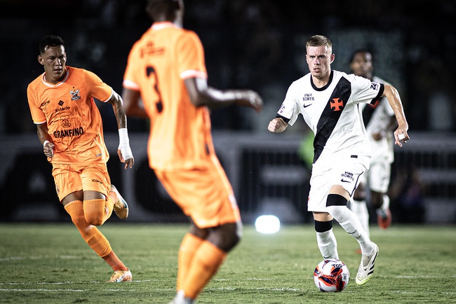 Maxime Dominguez contra o Nova Iguaçu