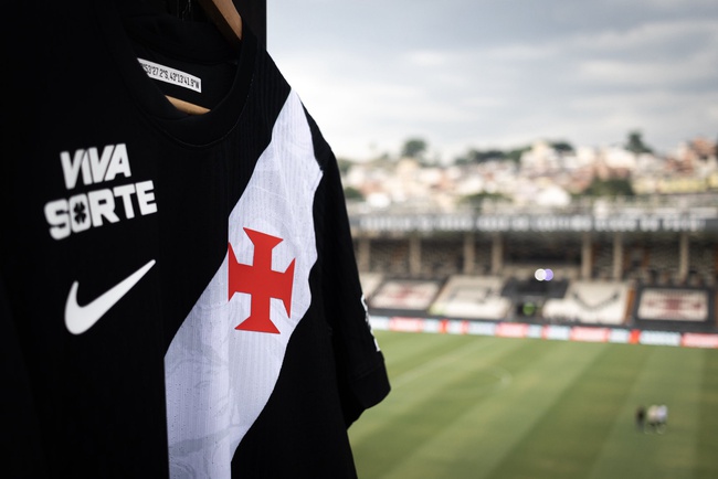 Uniforme I Vasco Nike