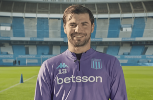 Santiago Sosa, volante