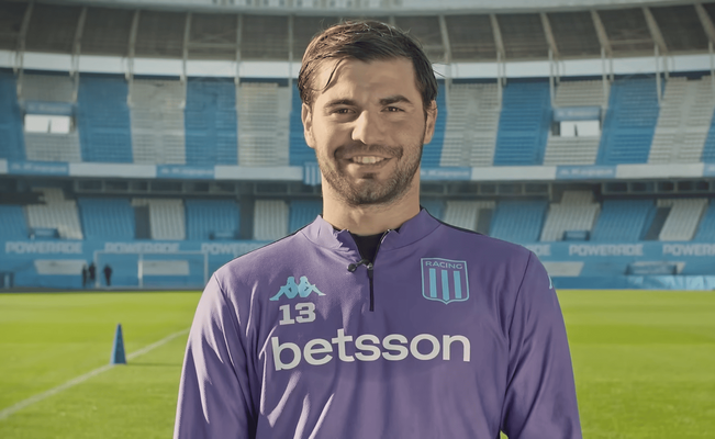 Santiago Sosa, volante