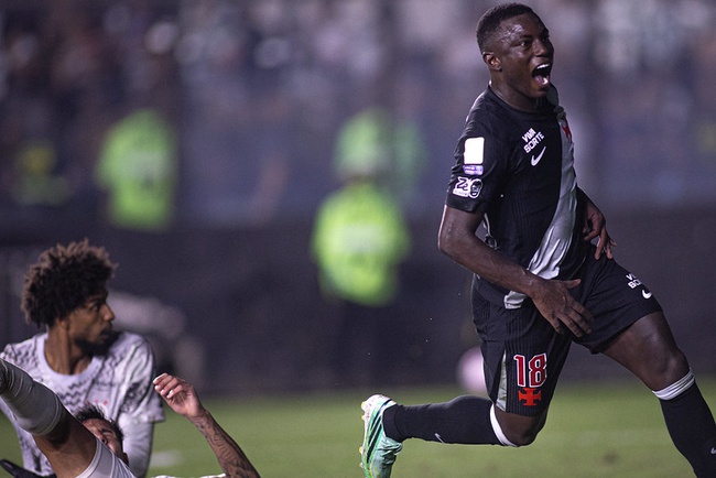 Marino comemora gol contra o Corinthians
