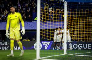 Vasco vence o Boca Juniors na Bombonera