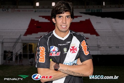Ex-Vasco, Victor Ramos acerta com o Meizhou Meixian ...