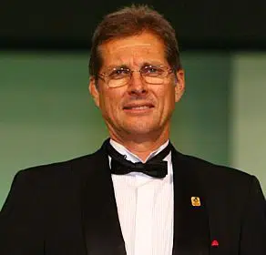 Oswaldo de Oliveira relembra saída do Vasco; vídeo SuperVasco