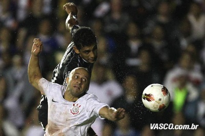 Diego Souza contra o Corinthians
